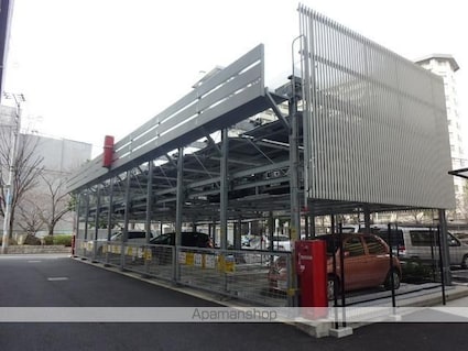 ＰＲＩＭＥ　ＵＲＢＡＮ　東中野　ＣＯＵＲＴ[1LDK/44.31m2]の駐車場2