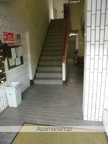 ハイツ五條の玄関写真