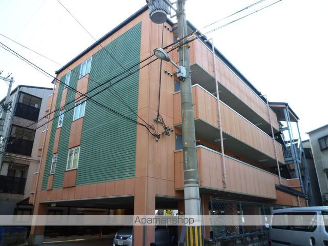 エタージュ中宮の外観写真