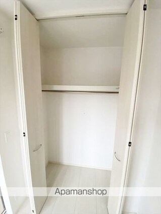 Ｓｑｕａｒｅ　Ｖｉｌｌａ　福島[1LDK/42.38m2]の収納