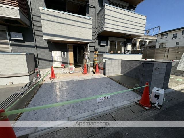 DーROOM南越谷の玄関写真