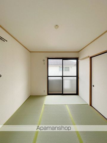 シャトル大戸 IIIの内装写真