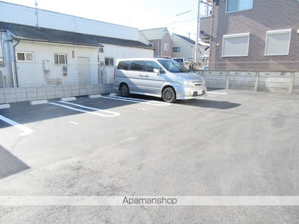 レ・ブルー[1LDK/45.69m2]の駐車場