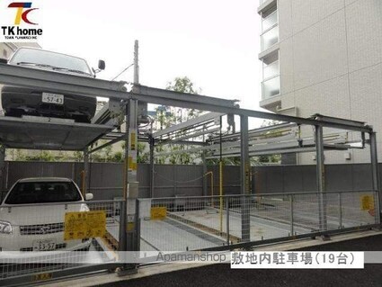 グランハイツ高田馬場[1K/30.26m2]の駐車場