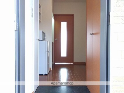 香川県坂出市久米町２丁目[1K/26.49m2]の玄関