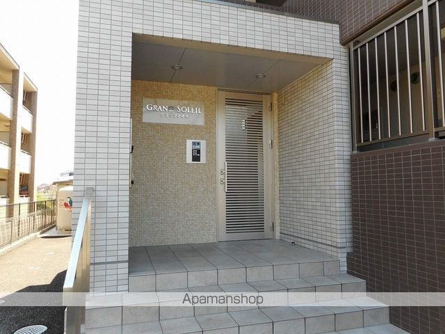 グランソレイユの玄関写真