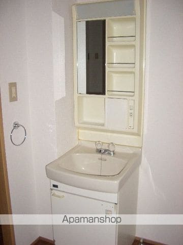 ドヌールIIの内装写真