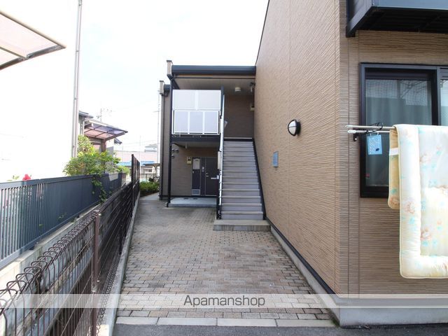 レオパレス星田IIの玄関写真