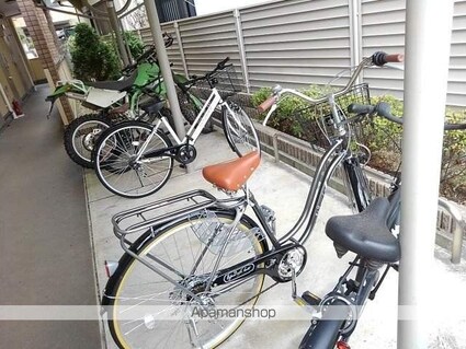 Ｐｏｌａｒ　ｓｔｏｎｅ[1K/28.21m2]の駐車場3