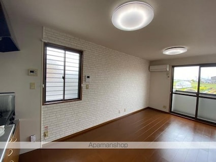 リジェール東山崎　Ａ・Ｂ[2DK/55.44m2]のリビング・居間