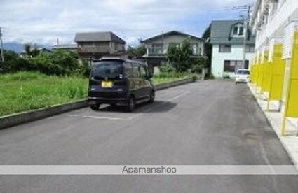 レオパレス城南[1K/23.18m2]の駐車場1