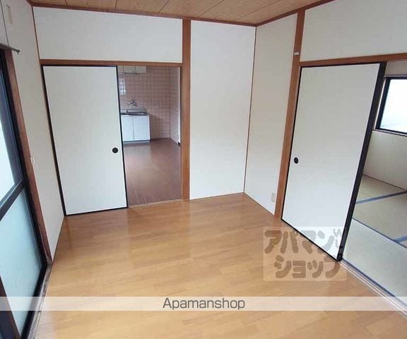 シャントゥール城北の内装写真