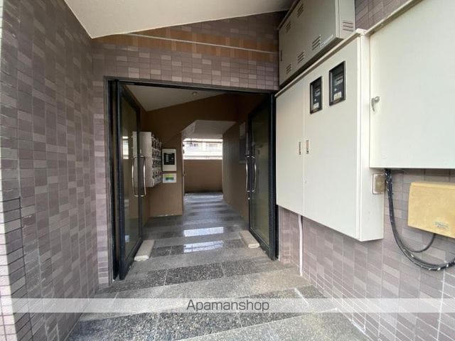 オーレックス扇町の玄関写真