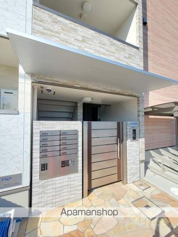 フジパレス堺諏訪森III番館の玄関写真