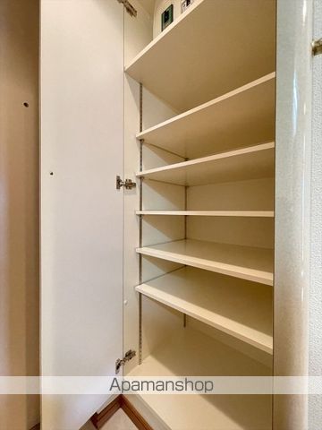 スカイコート文京白山第3の内装写真