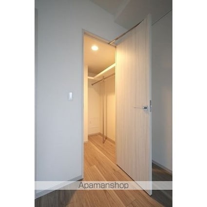 コンフォリア新中野[1K/25.11m2]の収納