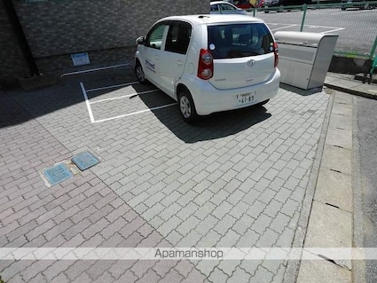 フォレスト松戸[1R/15.31m2]の駐車場