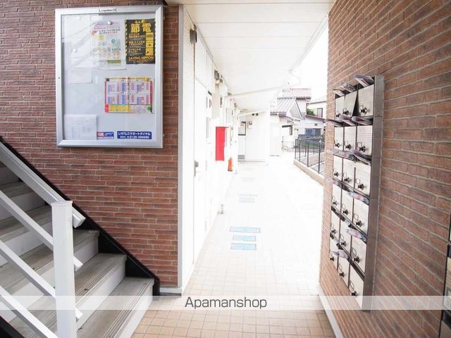 レオパレス代官町の玄関写真