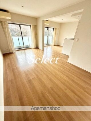 リフル横浜[1SLDK/73.82m2]のリビング・居間