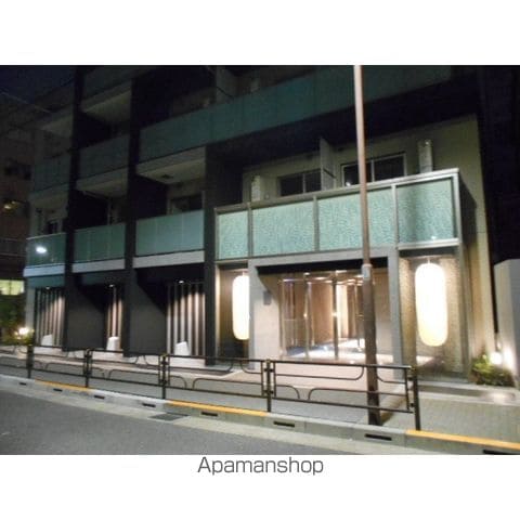 ザ・パークハビオ根岸三丁目の玄関写真