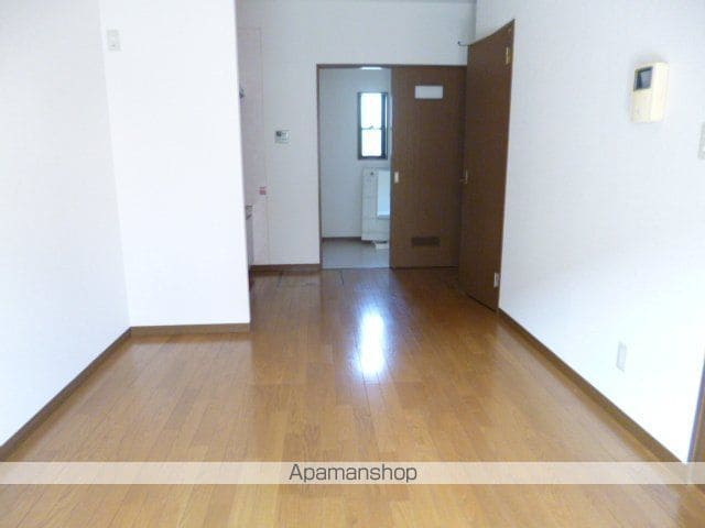 detached 東京都立川市柴崎町１丁目20-20

地図を見る