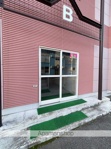 ベラーノ B棟の玄関写真