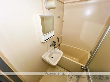 愛媛県松山市小坂５丁目[3DK/49.41m2]のバス