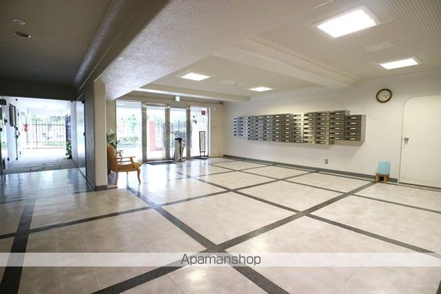 秀和南茨木レジデンスの内装写真