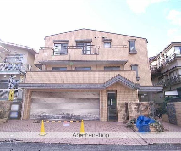 ファースト岩倉の外観写真
