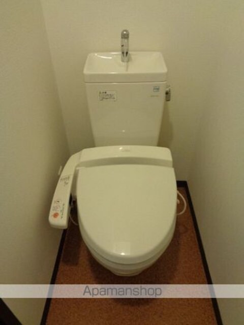 三軒茶屋ＭＪビル[1R/32.49m2]のトイレ