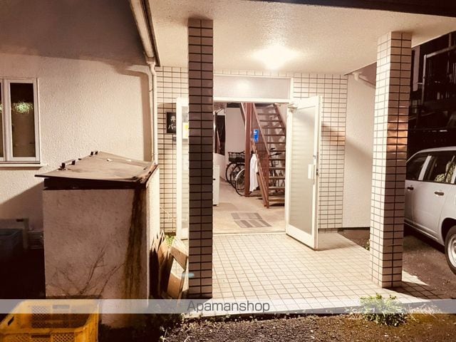 井の頭パークピアIIの玄関写真