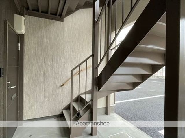 トレイブルック東館の玄関写真