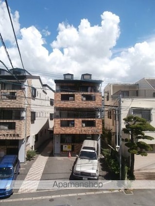 インペリアル赤坂[2K/25.8m2]の外観2