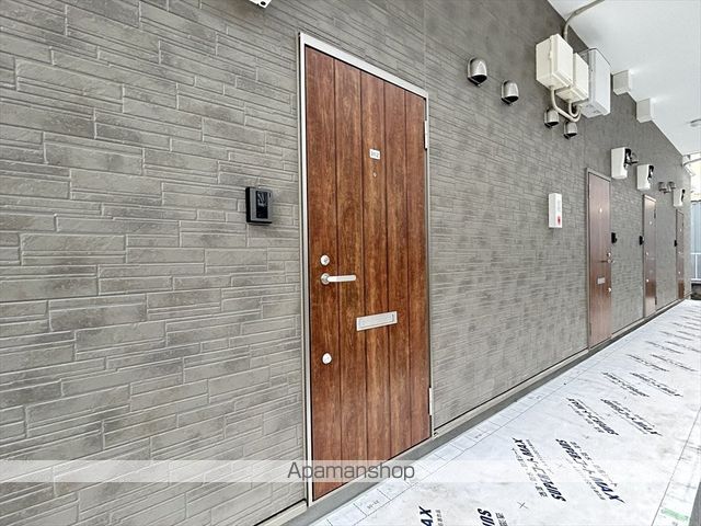 プラージュの玄関写真