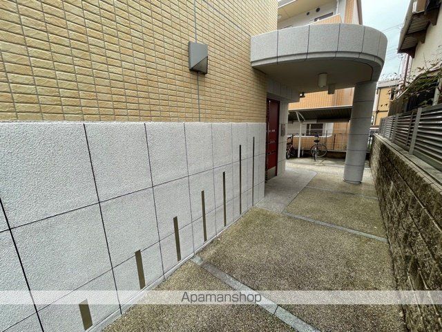 ファミール・園田の玄関写真