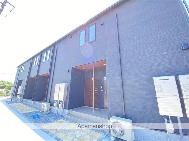 ヒカルサ境港渡町イーストの外観写真