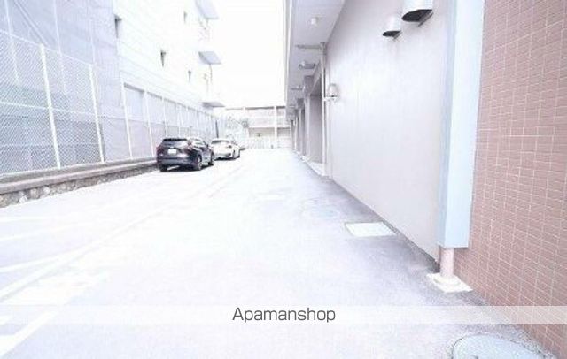 BLESS蔵前の玄関写真