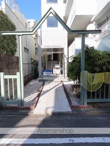国光マンションの玄関写真