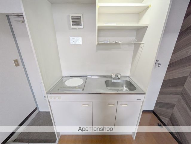 ヴィラ鶴新田 壱番館の内装写真