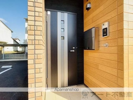 マルグリット[1LDK/43.43m2]のエントランス1