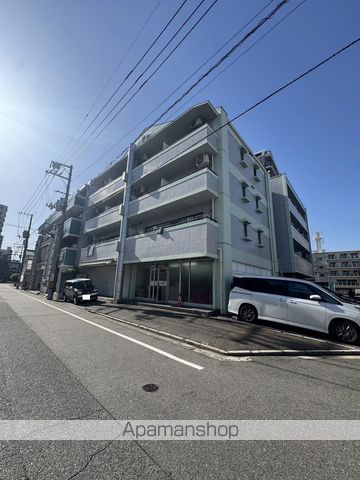 三栗矢ビルの外観写真