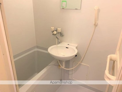 レオパレスエクレール鬼無[1K/23.18m2]のバス