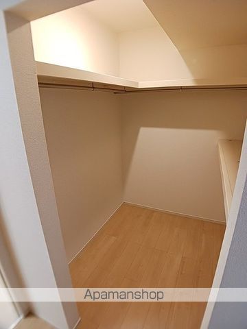 ウエスト ディオスの内装写真