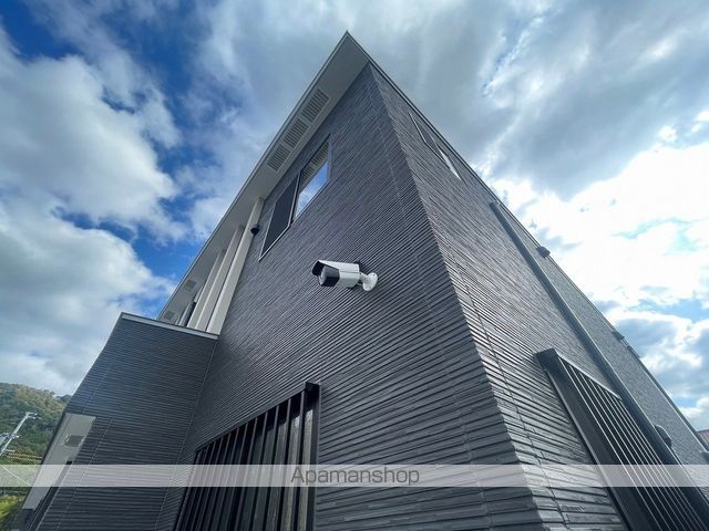 シェランデSAIの玄関写真