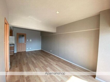 オレンジコート高松　[2LDK/57m2]の内装4