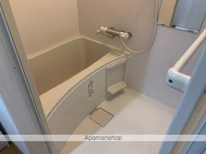 徳島県徳島市南佐古八番町[1K/26m2]のバス