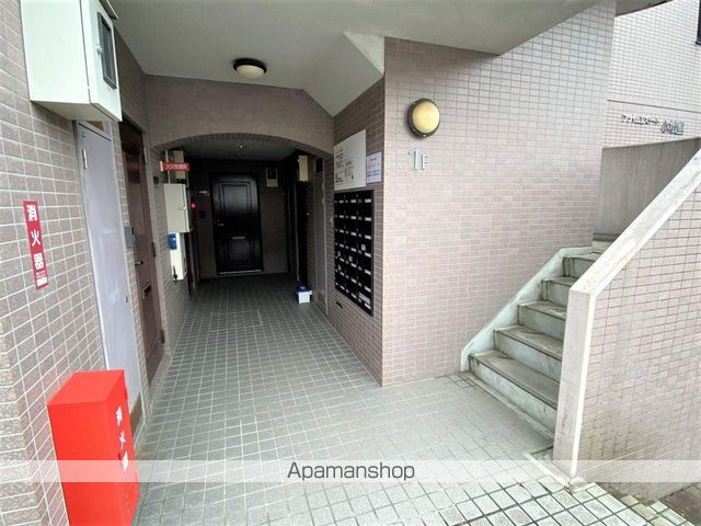 プライムエステート小松島の玄関写真