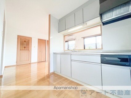 ブライムソレイユ　Ｂ棟[3LDK/79.75m2]の内装2