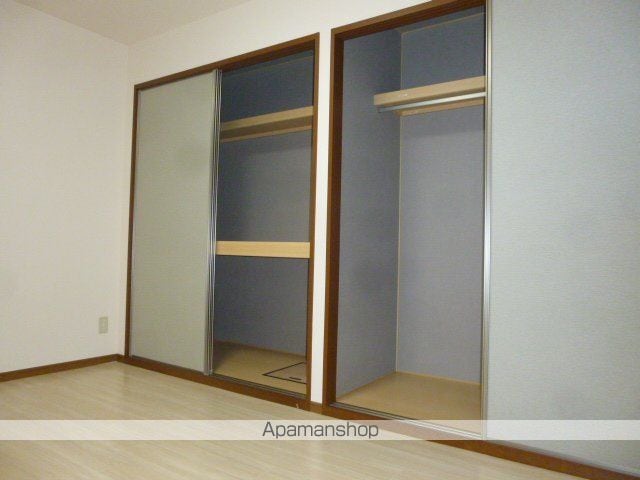 ドミール二の岡の内装写真