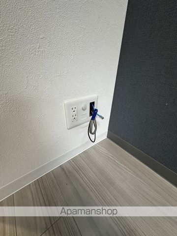 プレサンス塚本ミッドネクストの内装写真